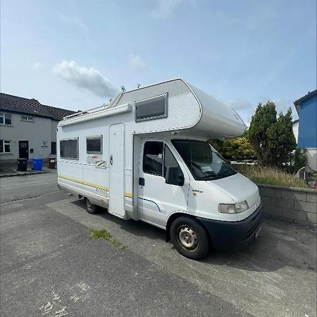 The Cosy Camper At Rockfield Park Hotel Galway Bagian luar foto